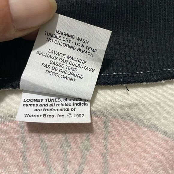 Vintage looney tunes 1992 jacket - Picture 6 of 15